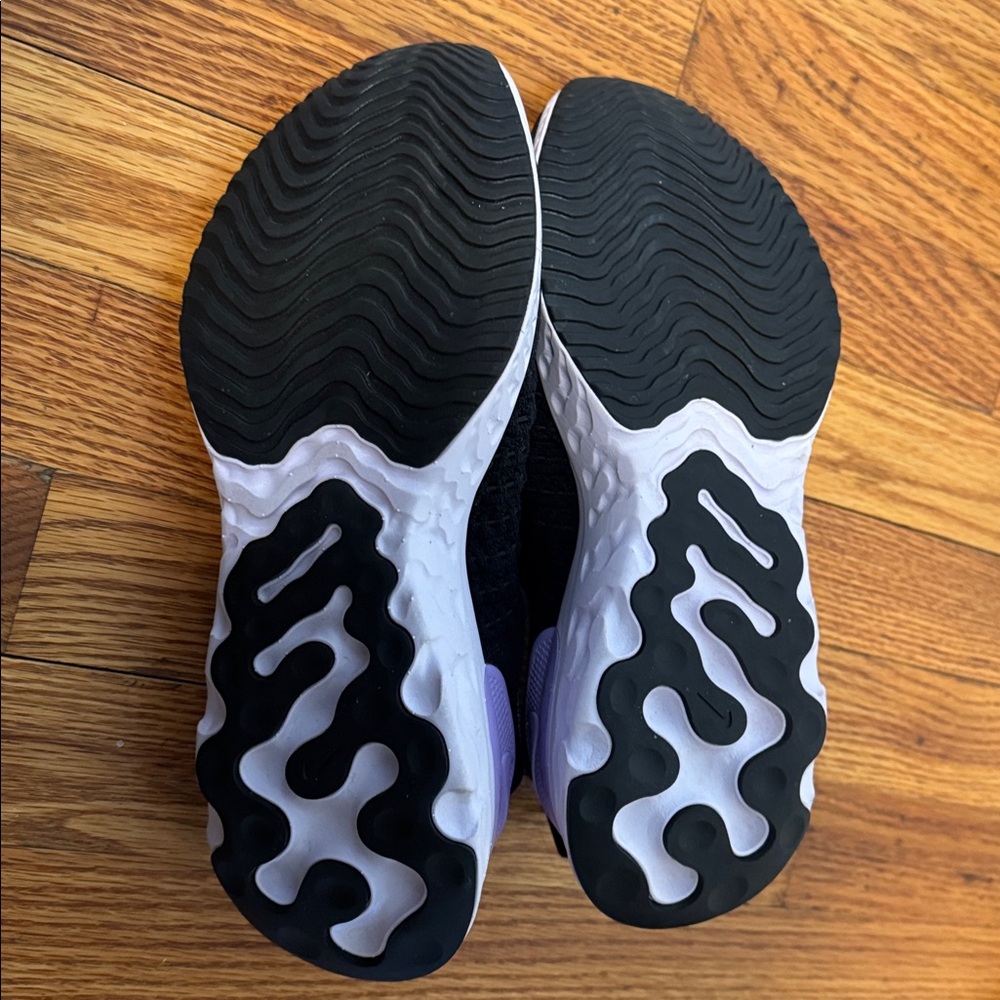 Nike Women's Revolution 2 Running Sneakers - Size: 9 - Picture 14 of 14